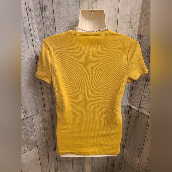 Women's Gap V-Neck Ribbed Henley, Color Golden Yellow, Size S - Picture 2 of 3